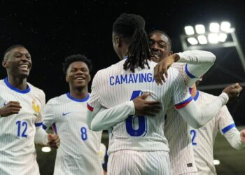 Mbappé ‘hace lo que quiere con su tiempo libre’, le defienden sus compañeros