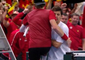 Polémica descalificación de Garín supone la eliminación de Chile en Copa Davis