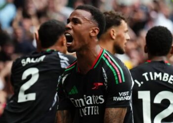 Gabriel da al Arsenal el derbi ante Tottenham y el segundo puesto