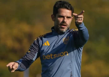 DT Fernando Gago, despedido de Boca tras derrota frente a River