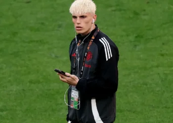 Suplente en la final, Garnacho se plantea seguir en el United