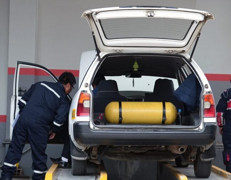 Conversión vehicular a gas natural: 14.324 autos adaptados y 27.084 cilindros