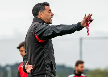 Míchel, el entrenador del Girona, es hospitalizado