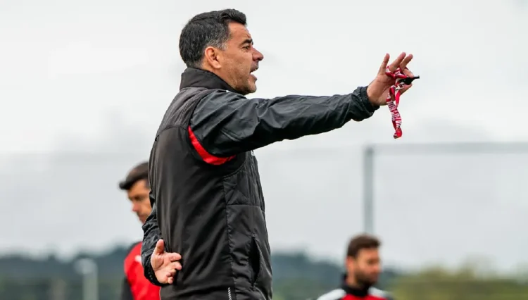 Míchel, el entrenador del Girona, es hospitalizado