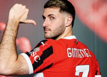El Milan confirma el fichaje de Giménez para sustituir a Morata