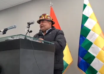 Gobierno convoca a Fencomin para que levanten medidas de presión
