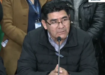 Gobierno anuncia fin de protestas de maestros urbanos tras acuerdo