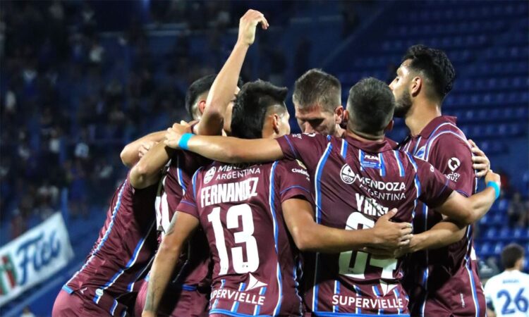 Independiente sufre y empata, mientras Vélez se hunde en el Apertura argentino
