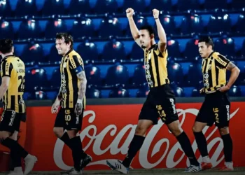 Guaraní gana 2-1 a Independiente y manda cómodo en Grupo A de Sudamericana