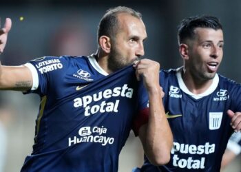 Alianza Lima se lleva un empate 1-1 de su visita al Nacional de Paraguay
