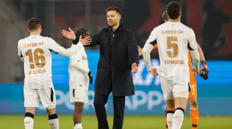 Xabi Alonso merece ‘na estatua’, dice el CEO del Leverkusen Fernando Carro