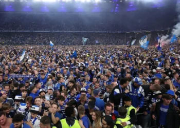 Celebraciones por ascenso del Hamburgo a Bundesliga dejan 25 heridos