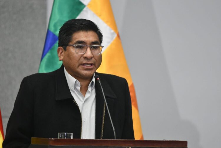 Huanca recomienda a Arce ‘mirar’ con quién trabaja, para que no lo engañen