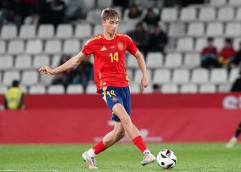 Huijsen, la perla nacida en Ámsterdam que renunció a la ‘Oranje’ para jugar con España