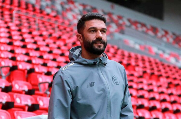 Brasileño Ricardo Belli asume selección femenina de fútbol de Venezuela
