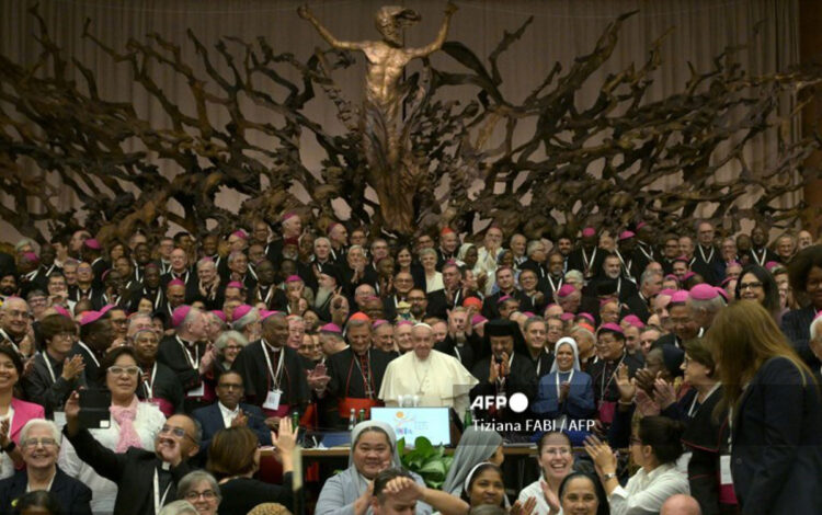 iglesia_mujeres.jpg