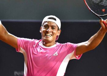 Báez elimina a Navone y avanza en defensa del título del ATP 500 de Rio