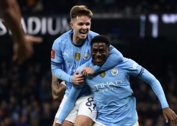 Manchester City se da un festín ante el Salford en la Copa inglesa (8-0)