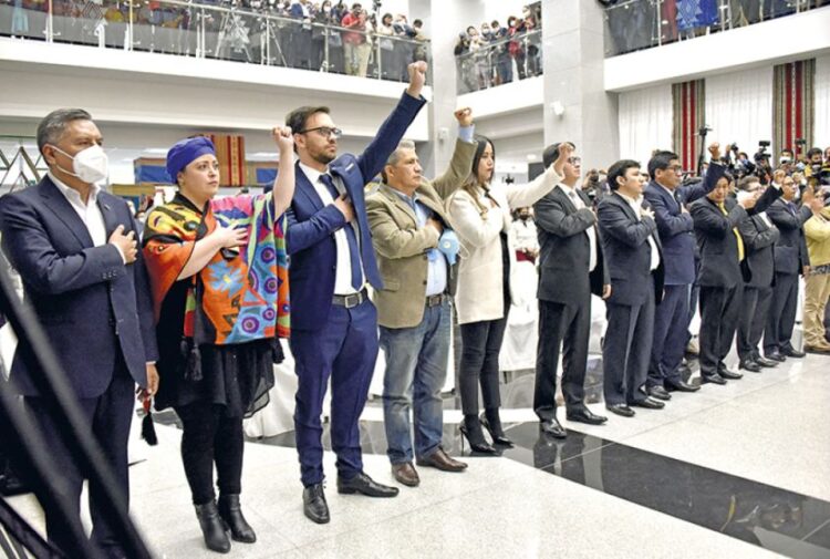 Ministro Ruiz niega que exista crisis o división dentro del gabinete ministerial