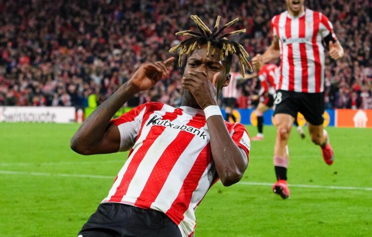 Nico Williams clasifica al Athletic ante una Roma con diez jugadores