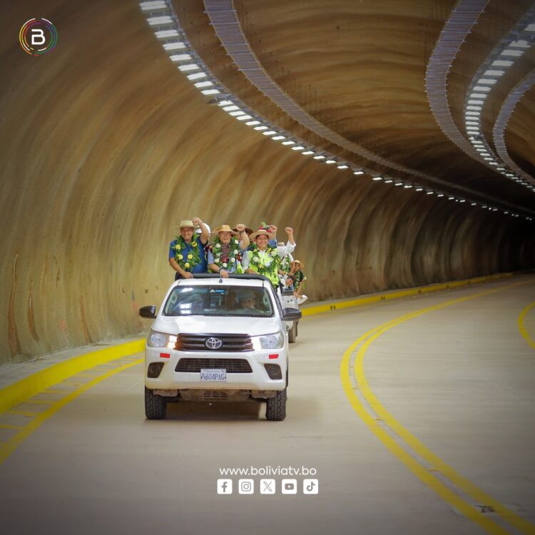 Arce inaugura el túnel Incahuasi; una nueva ruta entre occidente y oriente