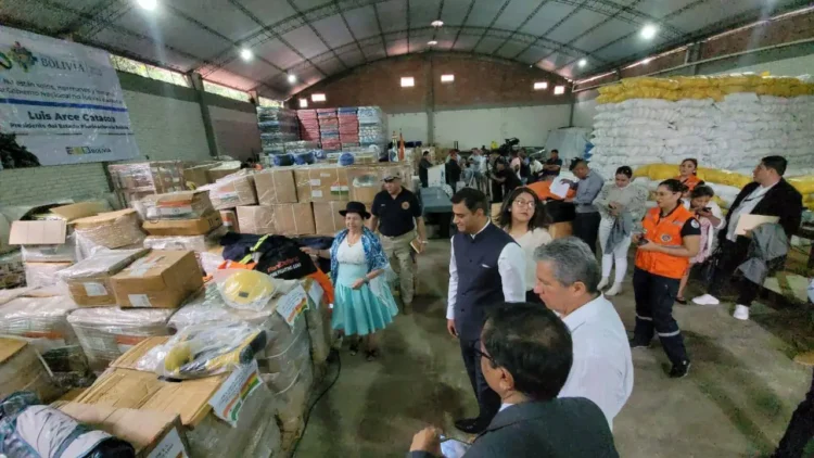 Arce agradece ayuda humanitaria de India y Canadá por lluvias
