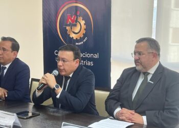 Industriales y exportadores presentan proyecto de ley para derogar disposición séptima