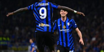 Inter vence al Torino con triplete de Thuram para seguir la estela del Napoli