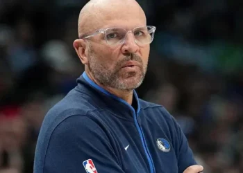 Entrenador de Dallas de la NBA se une al grupo de propietarios del Everton