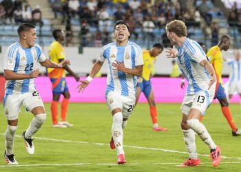 Argentina gana plaza en el Mundial Sub-20 al vencer 1-0 a Colombia