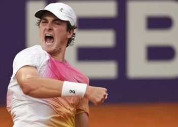 Brasileño Fonseca batalla y es semifinalista del ATP de Buenos Aires