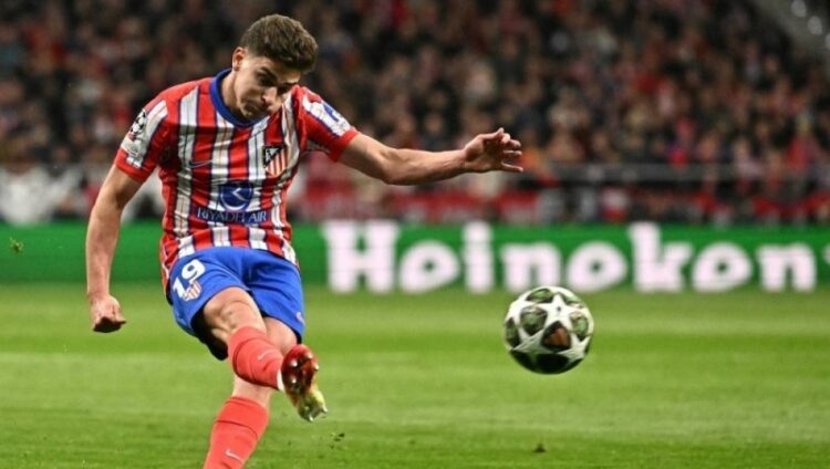 La UEFA, abierta a revisar reglamento tras penal anulado a Julián Álvarez