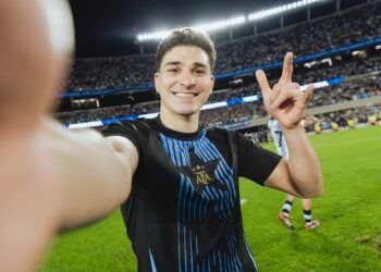 Jugadores argentinos responden a Raphinha tras goleada sobre Brasil