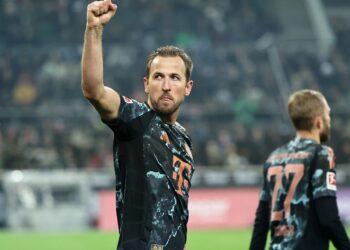 Kane desatasca de penal a un Bayern que ya es campeón de invierno