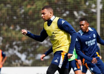 Real Madrid apela a Mbappé para remontar ante el Arsenal