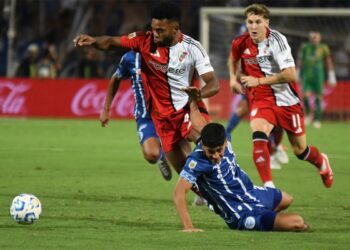 River no convence y empata con Godoy Cruz en el torneo Apertura argentino