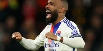 Lacazette sufre robo en su casa durante su último partido
