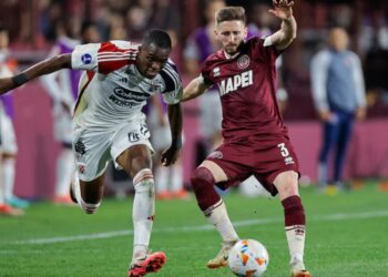 Lanús se queda con las manos vacías ante Medellín por la Sudamericana
