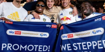 Leeds y Burnley sellan su ascenso a la Premier League