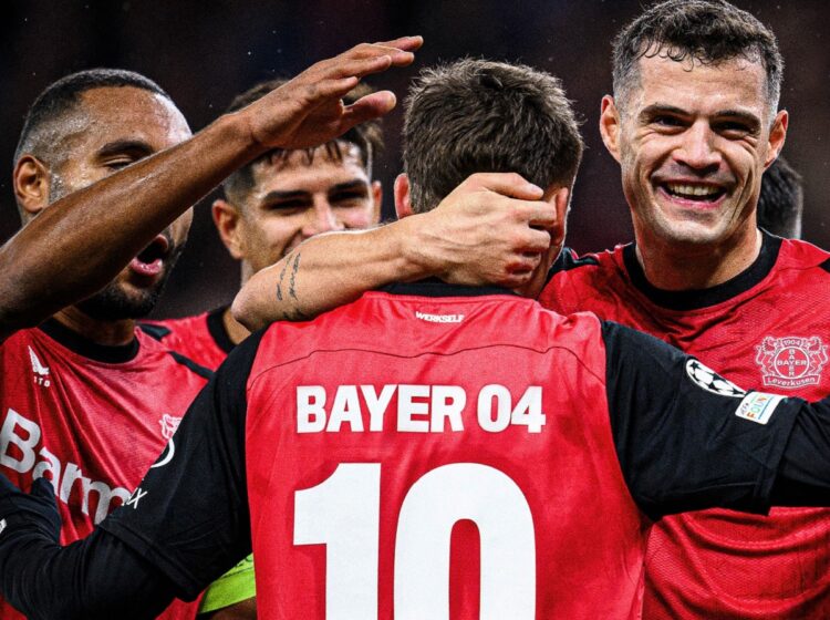 Grimaldo, con golazo de falta, pone al Leverkusen a un punto del Bayern