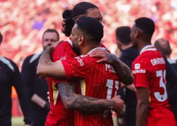 Klopp felicita al Liverpool por su título en la Premier League