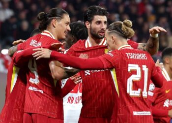 El Liverpool gana en Leipzig con gol de Darwin y sigue intocable en Europa