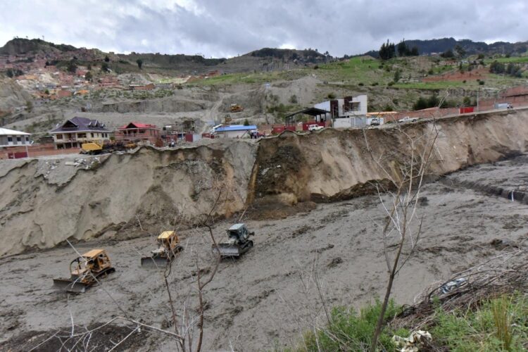 Época de lluvias deja 37 fallecidos y afecta a 161.125 familias