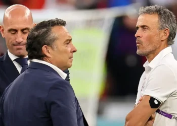 El nutrido y ‘potente’ ‘staff’ que rodea a Luis Enrique