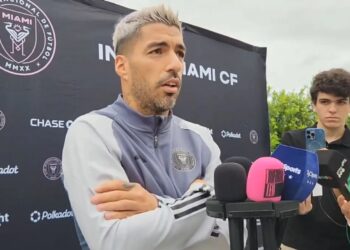 Luis Suárez asegura que ‘van mejorando las cosas’ tras críticas a Bielsa