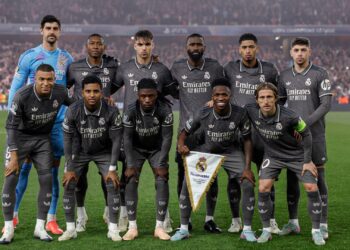 El Real Madrid con Alaba ante el Arsenal de Saka