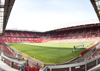 Manchester United anuncia plan para construir estadio con 100.000 butacas