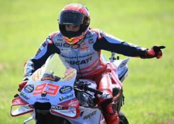 Marc Márquez marca el récord de pista en los segundos libres de MotoGP en Tailandia