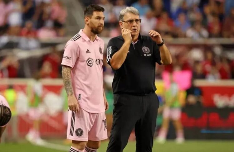 Messi ‘está disponible’ para regresar tras dos meses, dijo Martino