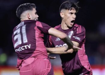 Paraguayo Matías Rojas salva a River de debutar con derrota en el Apertura argentino